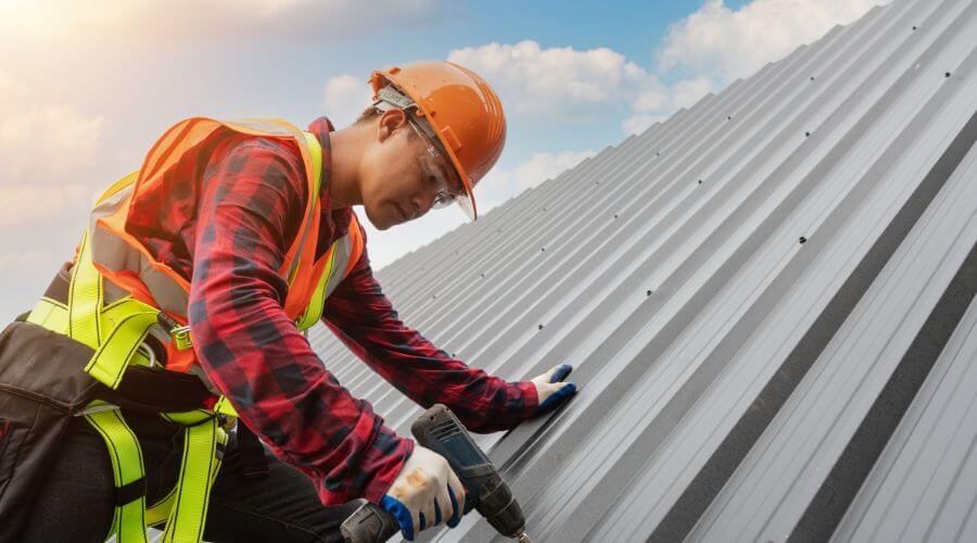 Professional gutter cleaning in Kingston, NY